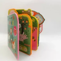 W lesie. Akademia Mądrego Dziecka. Poznaję dotykiem. Zabawa w szukaj i znajdź, zdjęcie 4