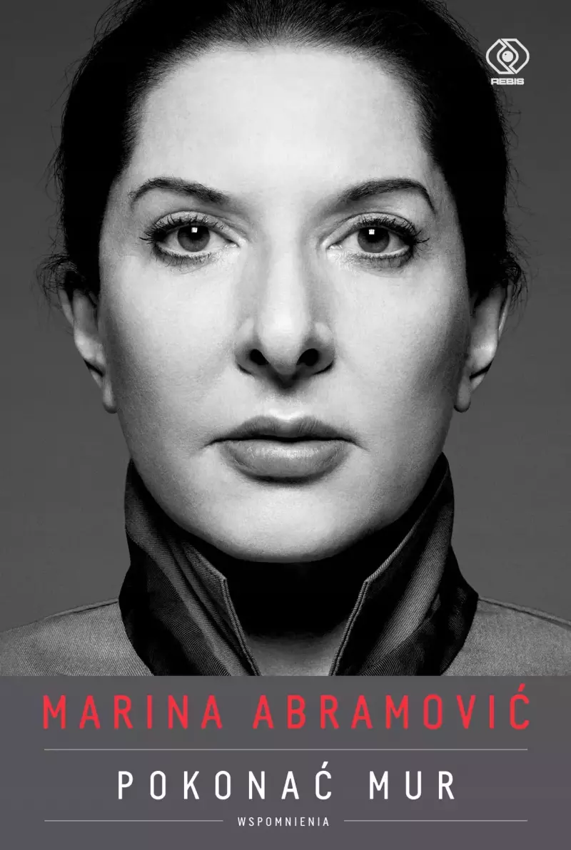 Marina Abramović Pokonać mur Wspomnienia, książka papierowa Marina Abramović Pokonać mur Wspomnienia, książka papierowa