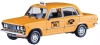 Pojazd PRL Fiat 125P Zmiennicy - zdjęcie