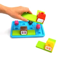 Smart Games. Three Little Piggies (wersja angielska), zdjęcie 3