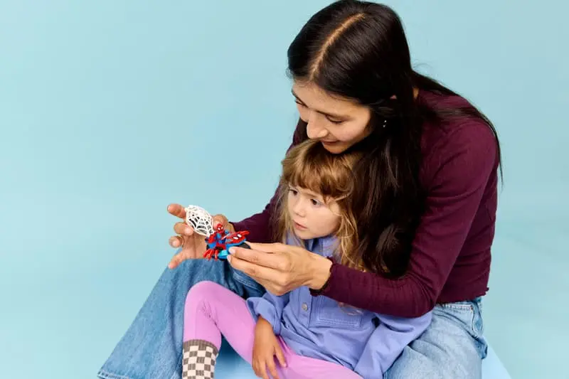 LEGO Marvel Spidey na motocyklu kontra Rhino 11206 - Zabawki