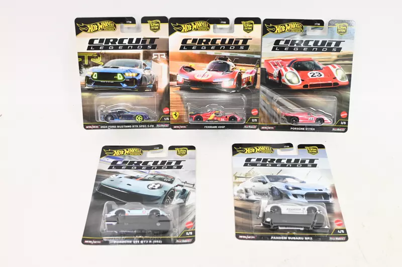 Hot Wheels. FPY86 Premium cars.mix - Zabawki