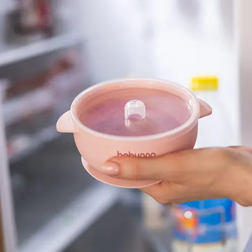 Silikonowa miseczka z przyssawką i przykrywką, różowa - Mama i dziecko