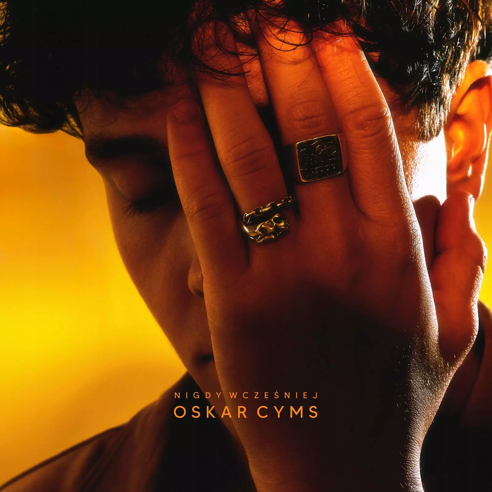 Nigdy wcześniej - Muzyka