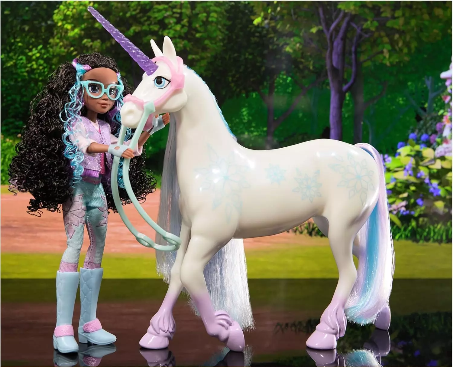 Akademia Jednorożców: Lalka Layla 24 cm z akcesoriami - Zabawki