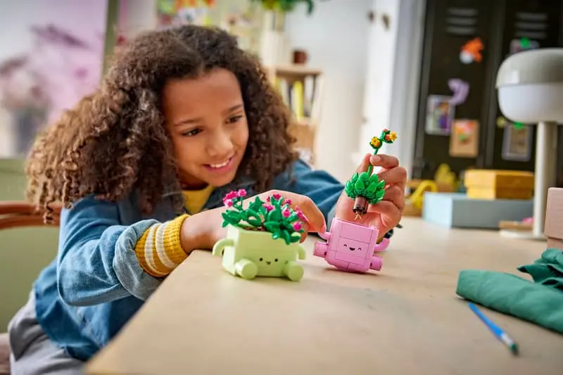 LEGO Botanicals Bujające się roślinki 11506 - Zabawki