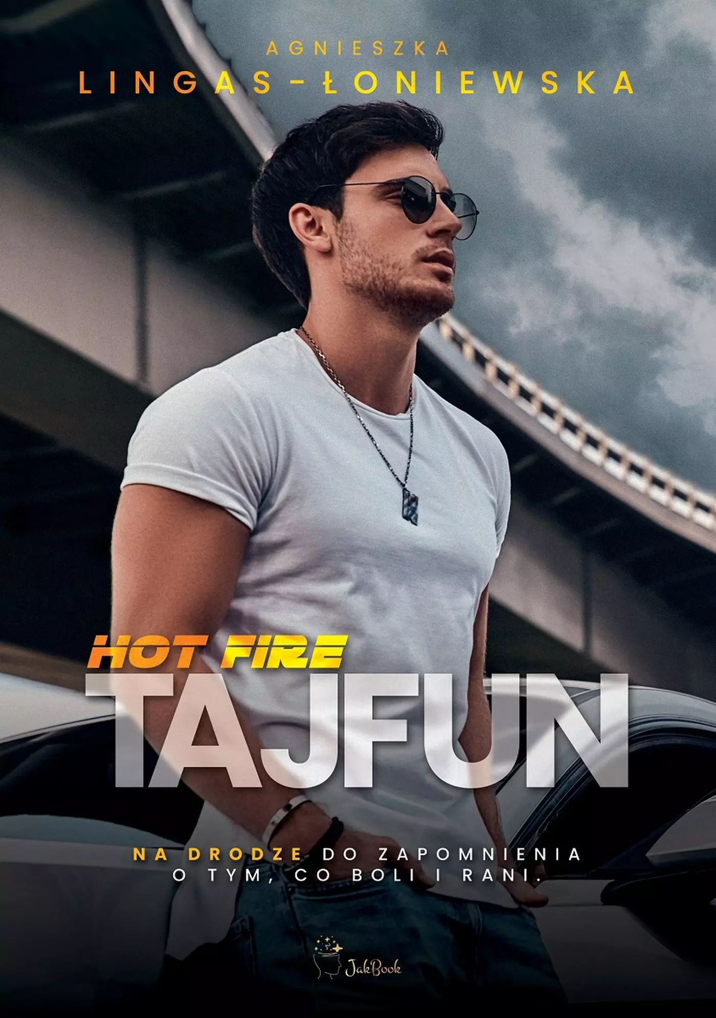 Hot Fire. Tom 1. Tajfun. Hot Fire. Tom 1 - Książki